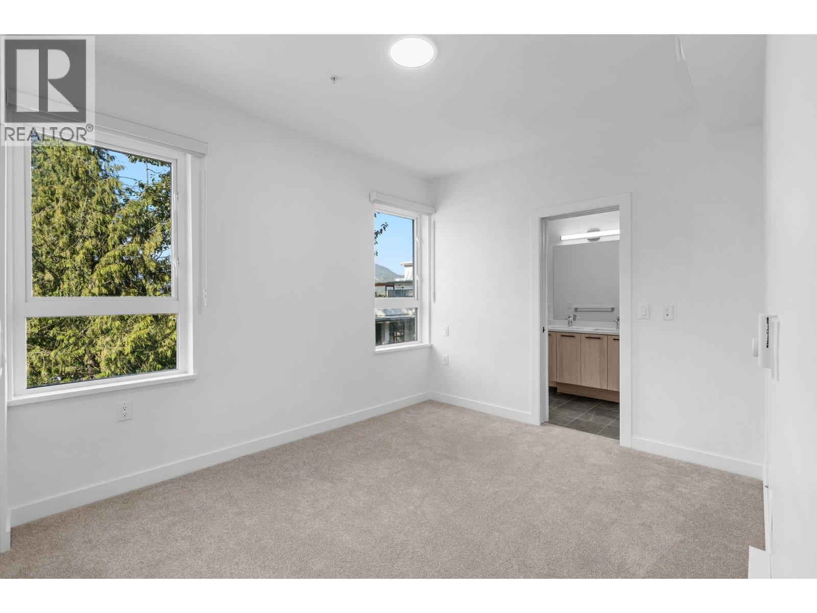 206 2002 ST. GEORGE STREET, Port Moody