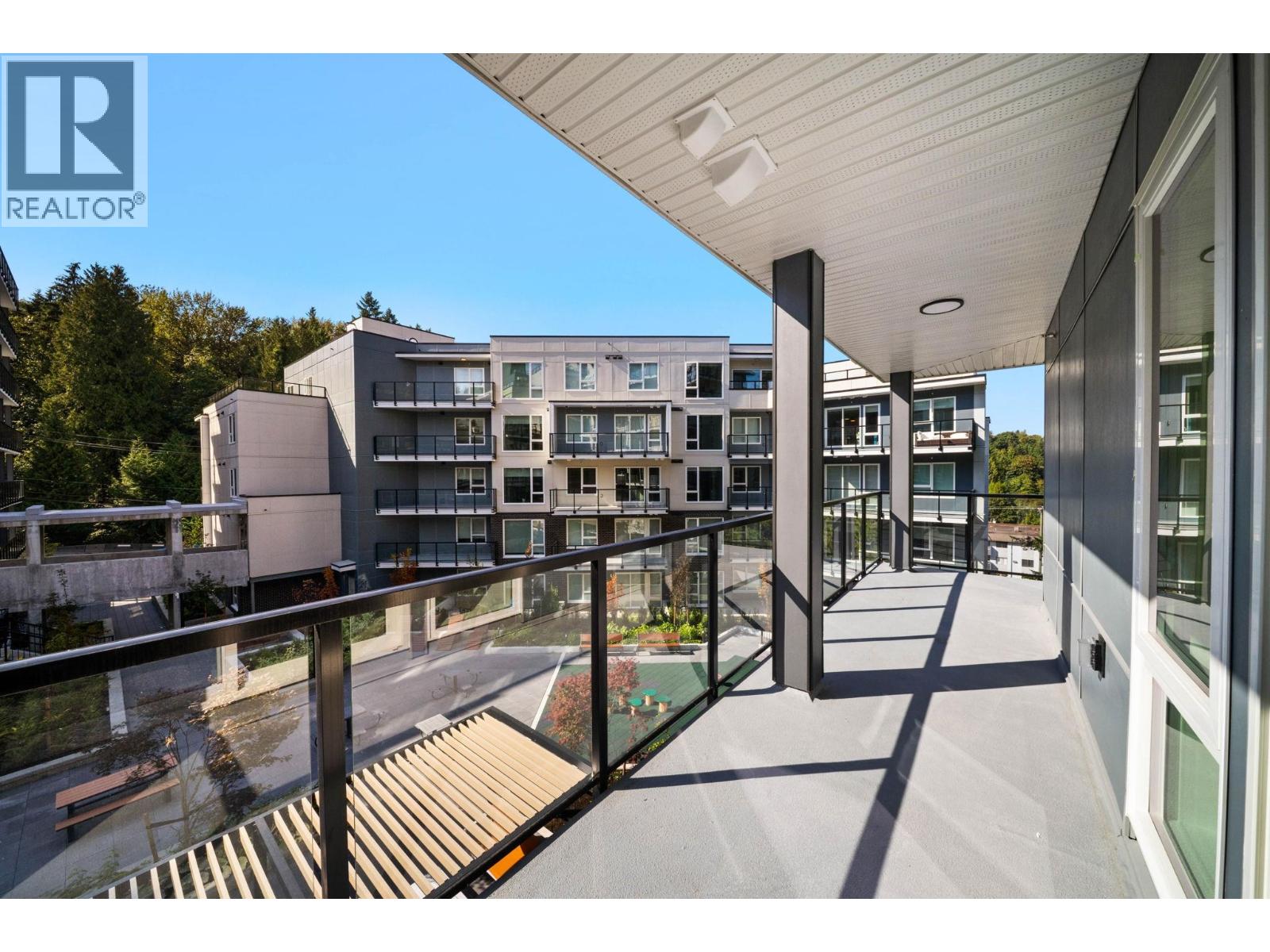 206 2002 ST. GEORGE STREET, Port Moody