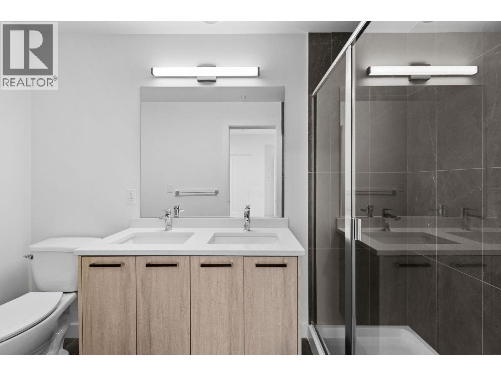 206 2002 ST. GEORGE STREET, Port Moody