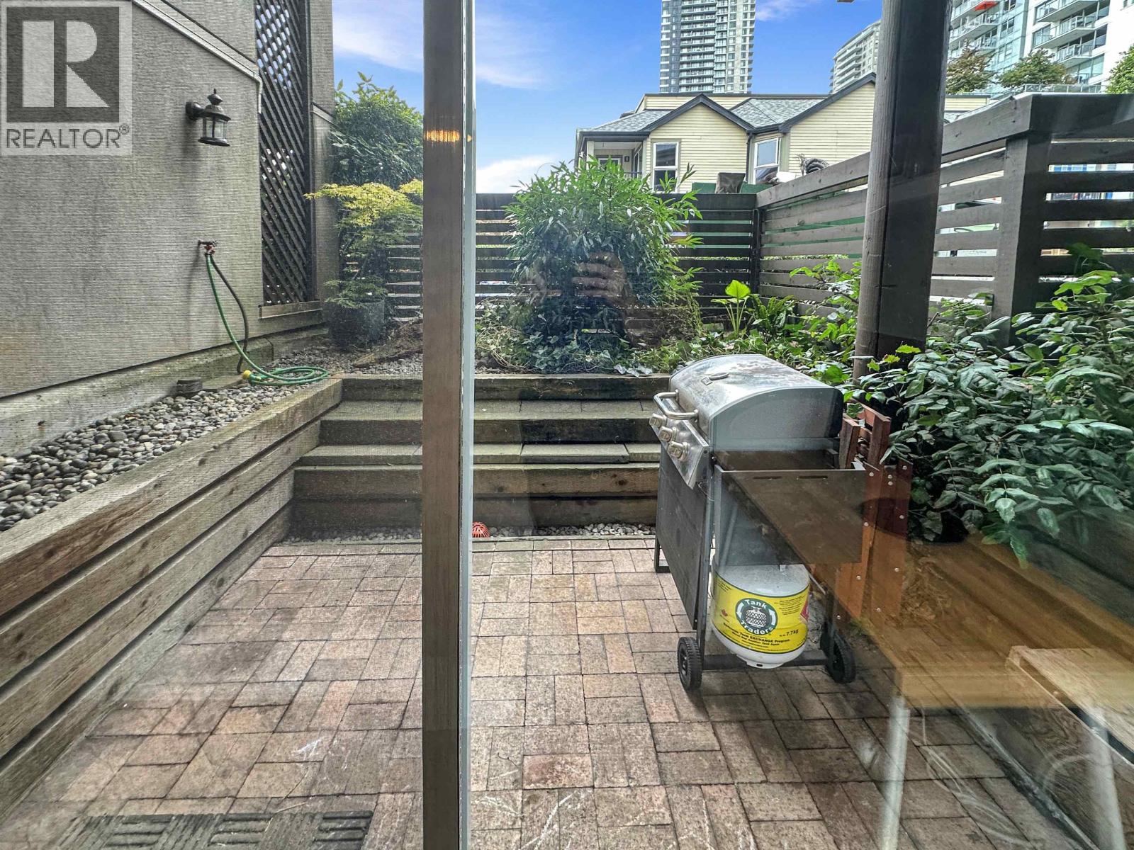 103 3 K DE K COURT, New Westminster