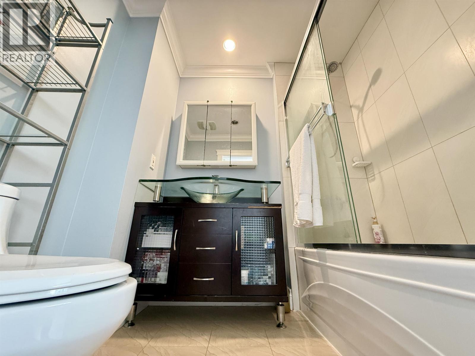 6722 KNEALE PLACE, Burnaby
