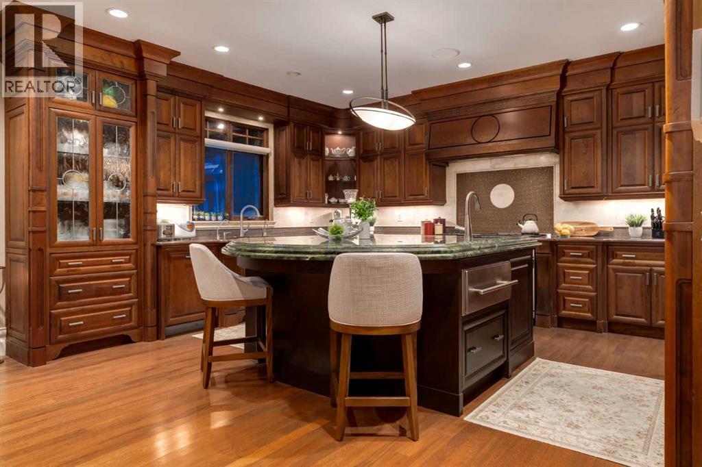 Single Family House for Sale in  Aspen Ridge Bay SW Aspen Woods Calgary 