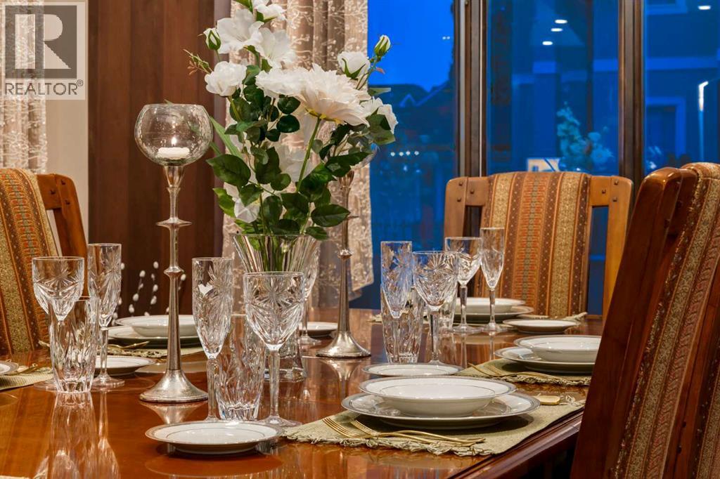 Single Family House for Sale in  Aspen Ridge Bay SW Aspen Woods Calgary 