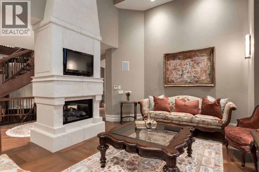 Single Family House for Sale in  Aspen Ridge Bay SW Aspen Woods Calgary 