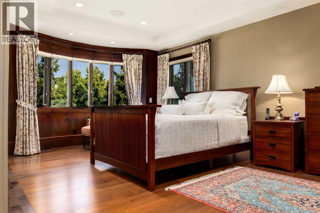 Single Family House for Sale in  Aspen Ridge Bay SW Aspen Woods Calgary 