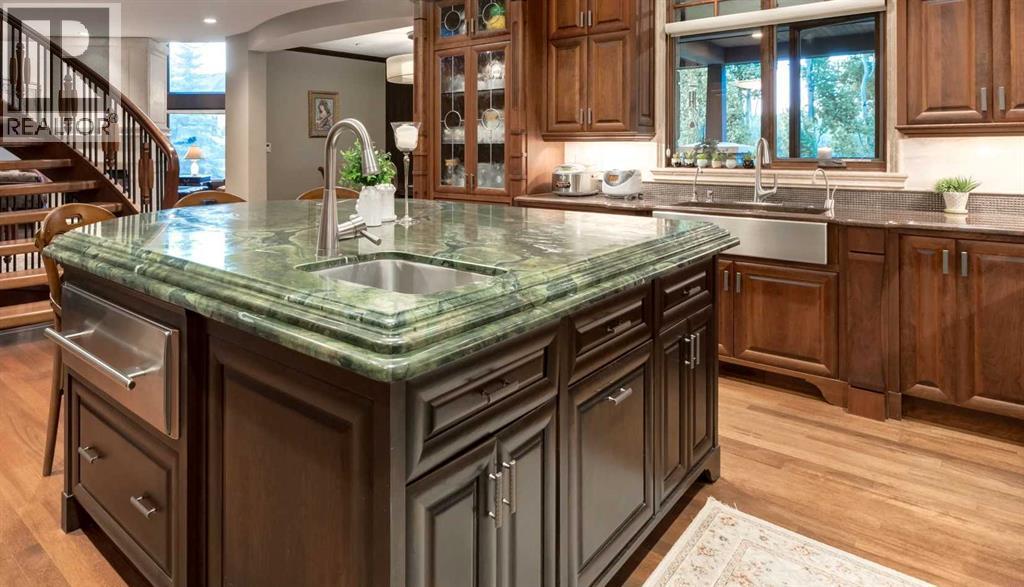 Single Family House for Sale in  Aspen Ridge Bay SW Aspen Woods Calgary 