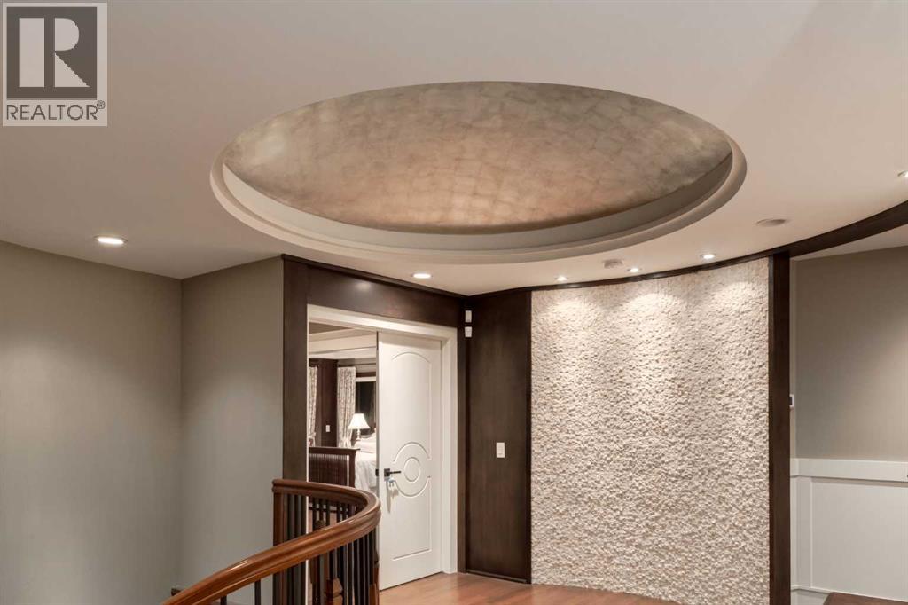 Single Family House for Sale in  Aspen Ridge Bay SW Aspen Woods Calgary 