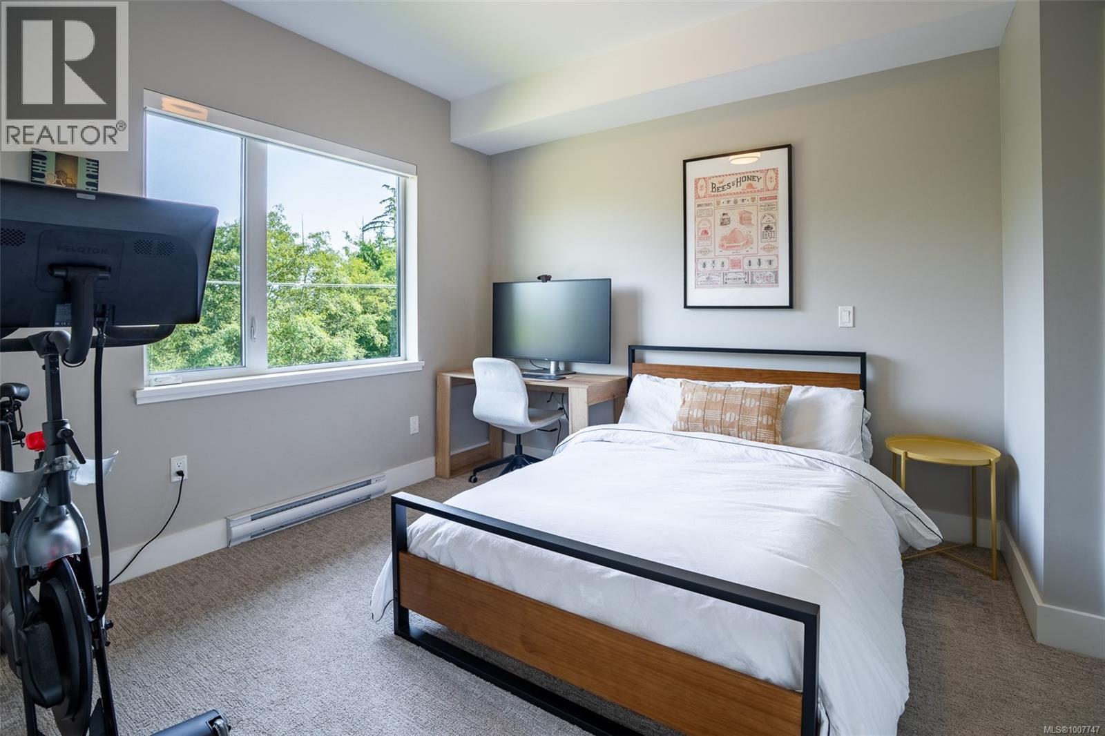 306 700 Yew Wood Rd, Tofino