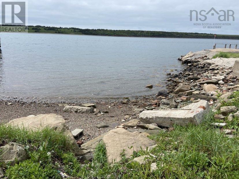 Property 14 of 49 of 15319 Cabot Trail