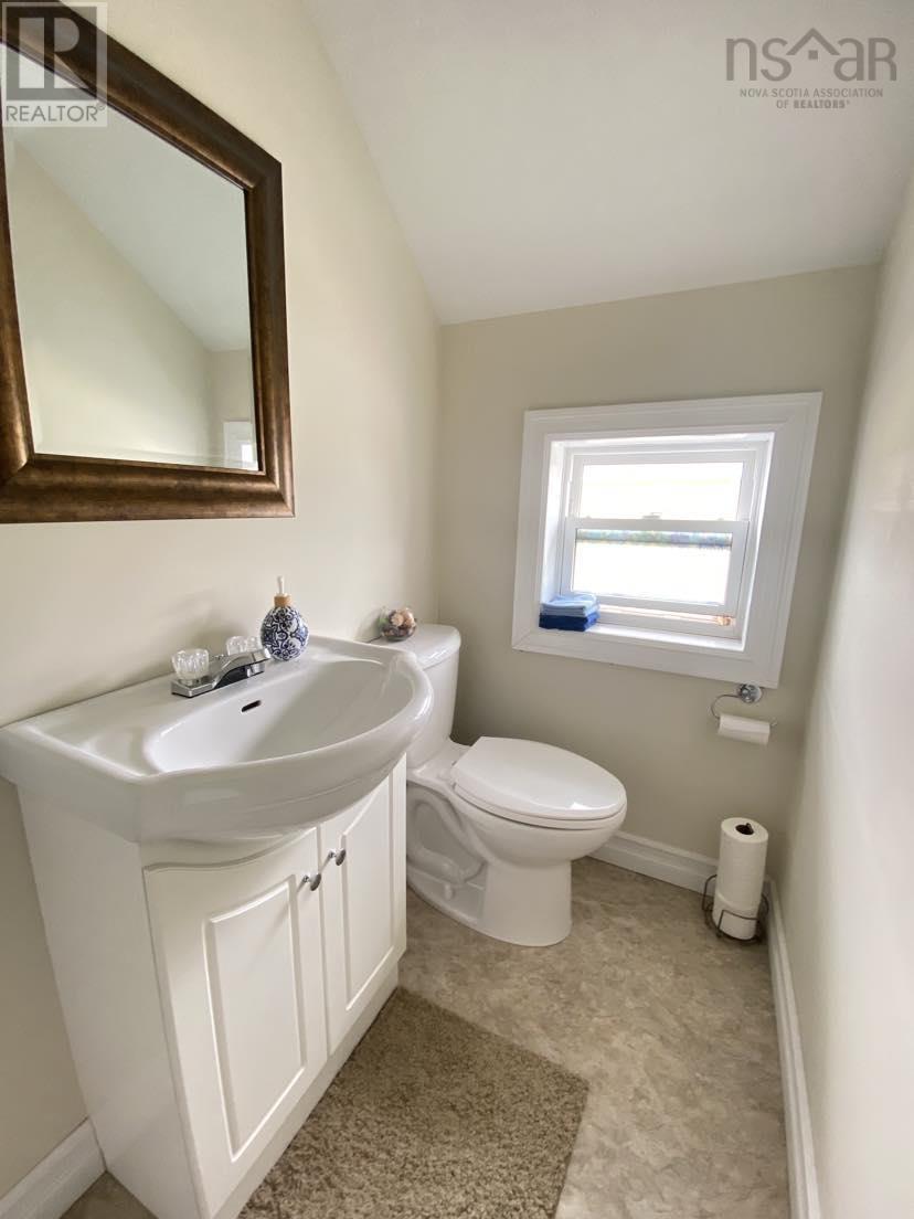 Property 33 of 49 of 15319 Cabot Trail