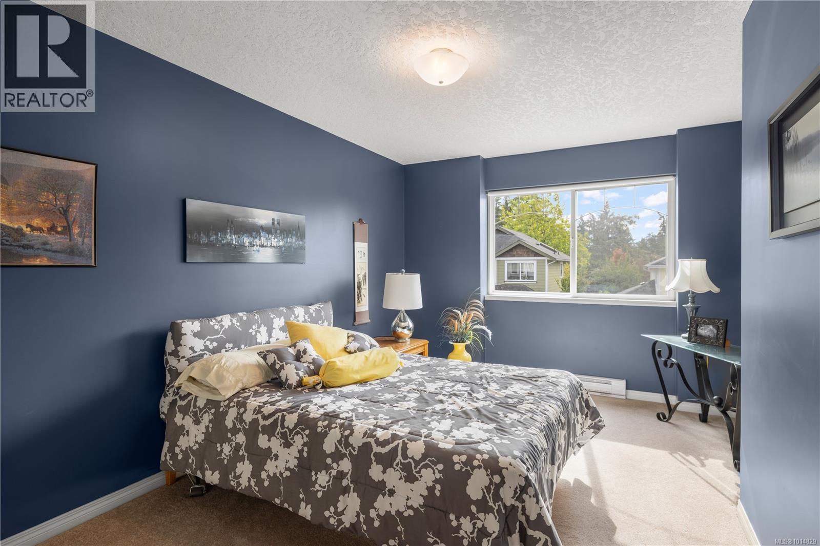  8 Newstead Crescent, View Royal