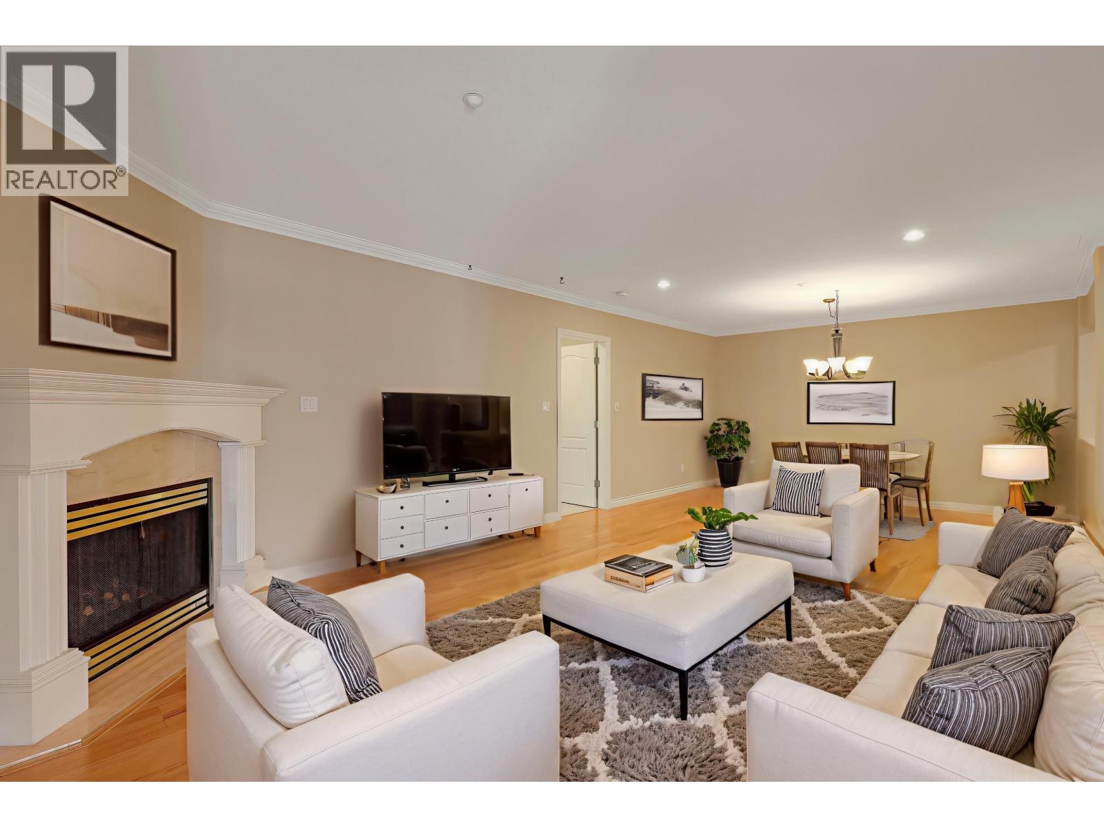 #301-1330 HUNTER Road, Delta