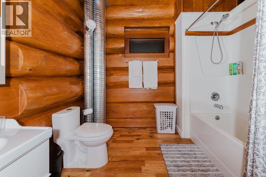 5895 SKOOKUMCHUK ROAD, Sechelt