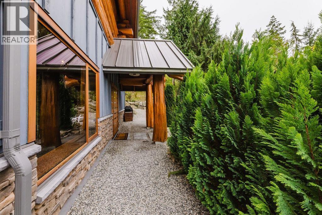 5895 SKOOKUMCHUK ROAD, Sechelt