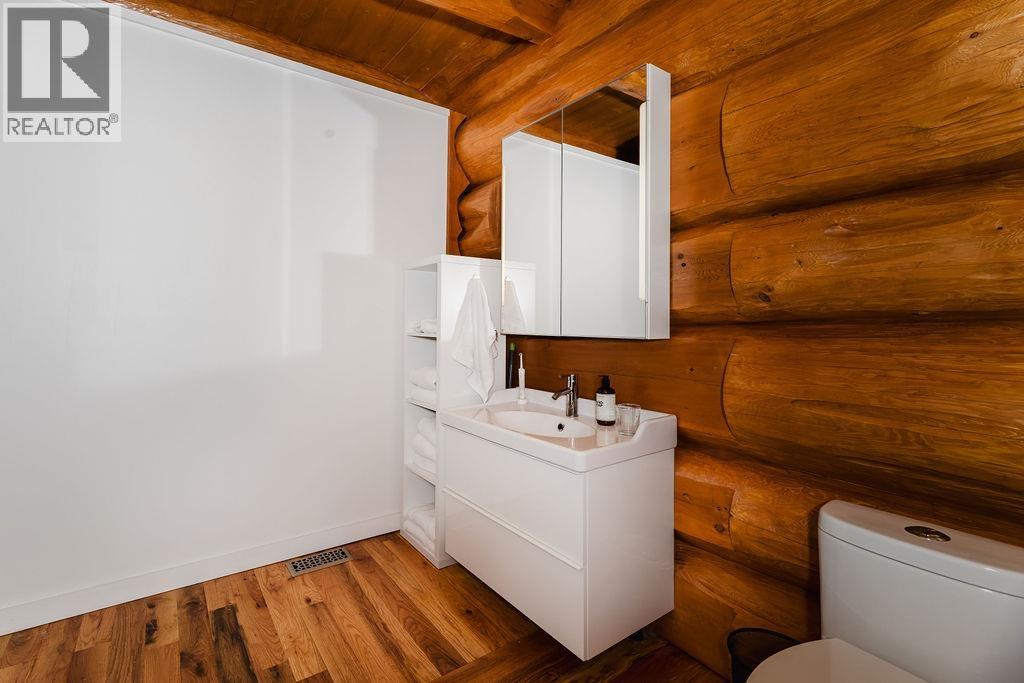 5895 SKOOKUMCHUK ROAD, Sechelt