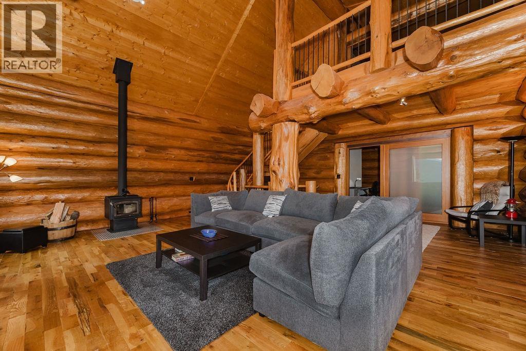 5895 SKOOKUMCHUK ROAD, Sechelt