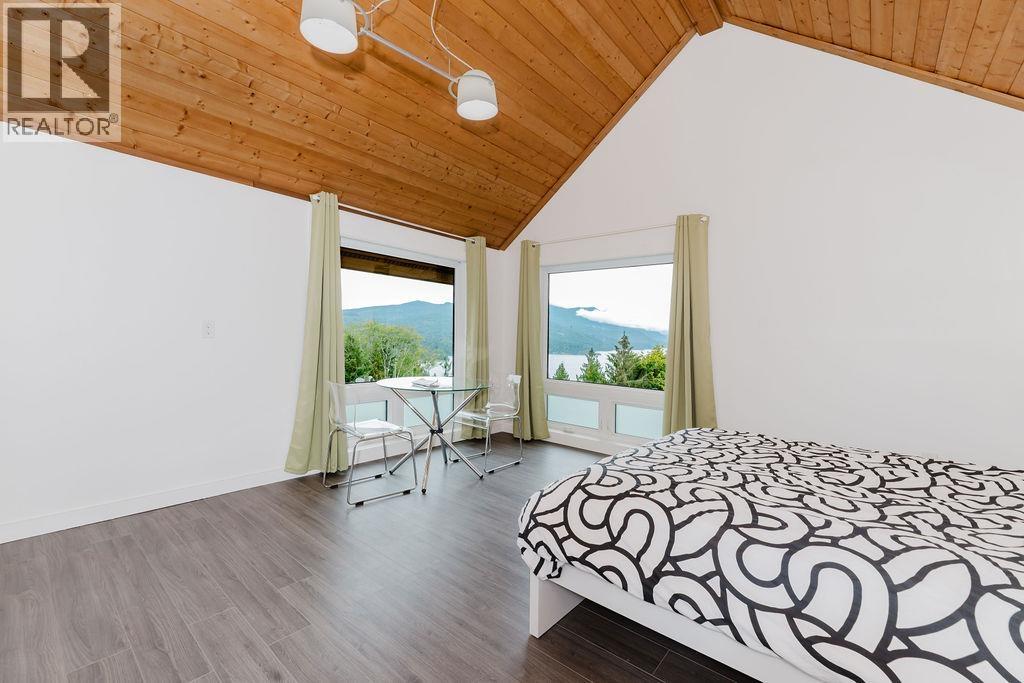 5895 SKOOKUMCHUK ROAD, Sechelt