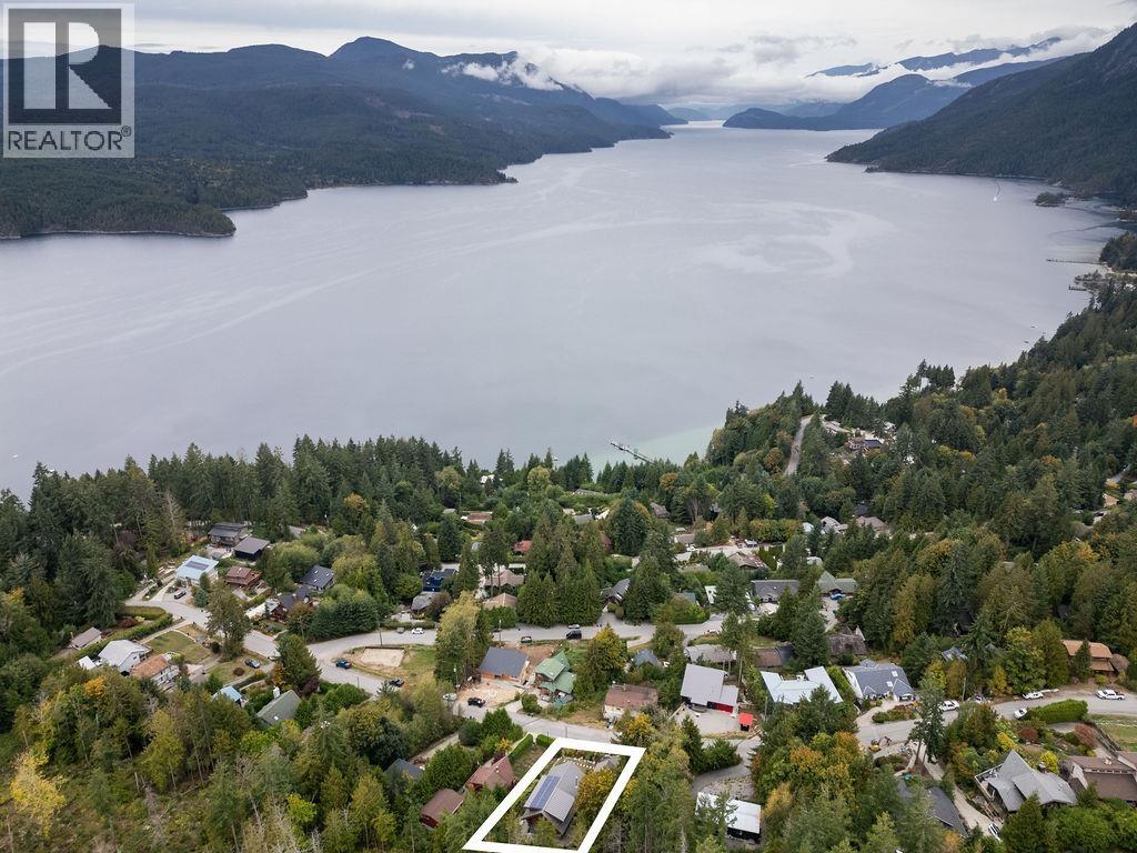 5895 SKOOKUMCHUK ROAD, Sechelt