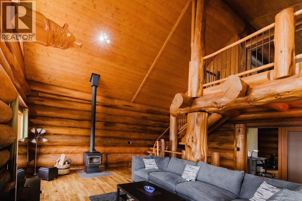 5895 SKOOKUMCHUK ROAD, Sechelt