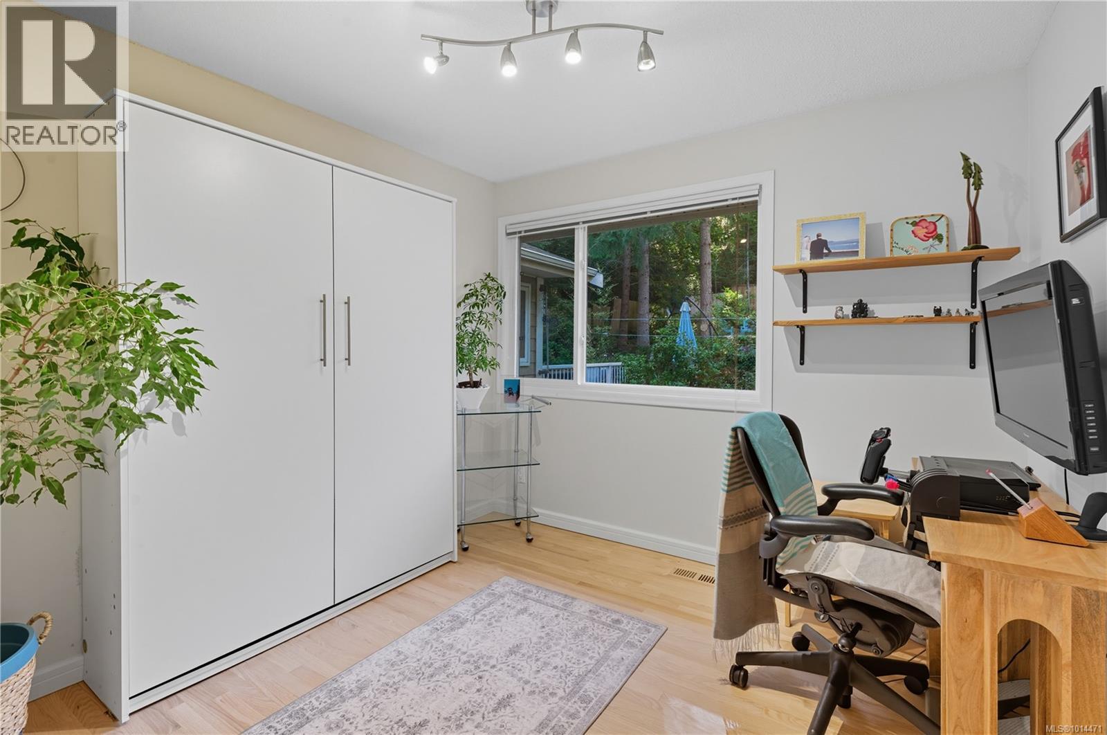 1265 Cloake Hill Rd, North Saanich