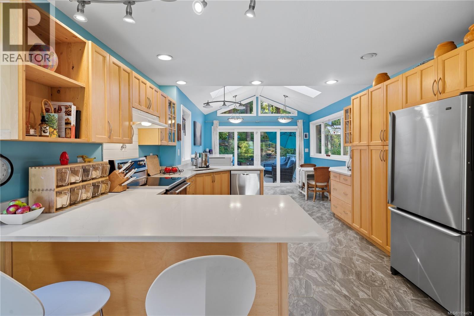 1265 Cloake Hill Rd, North Saanich