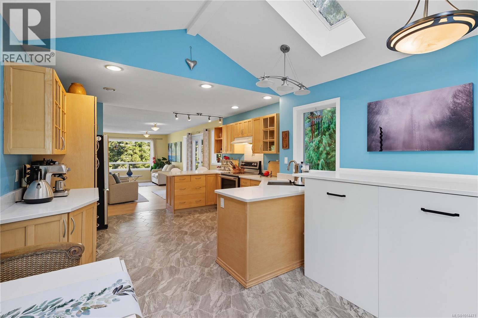 1265 Cloake Hill Rd, North Saanich