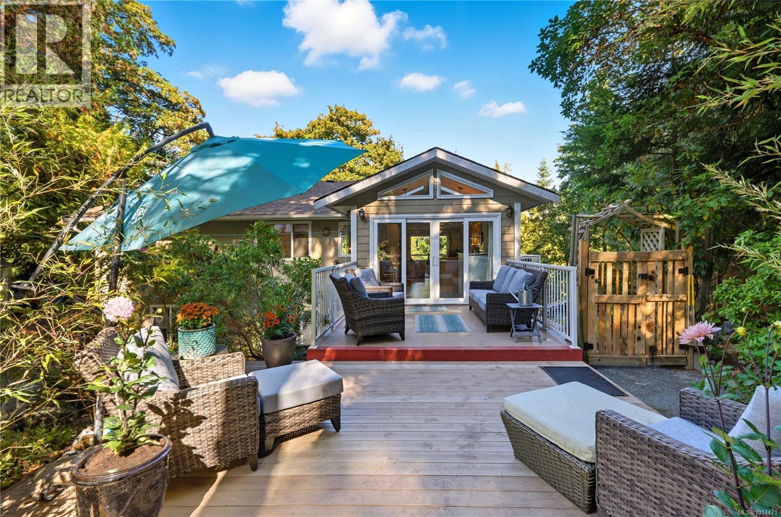 1265 Cloake Hill Rd, North Saanich