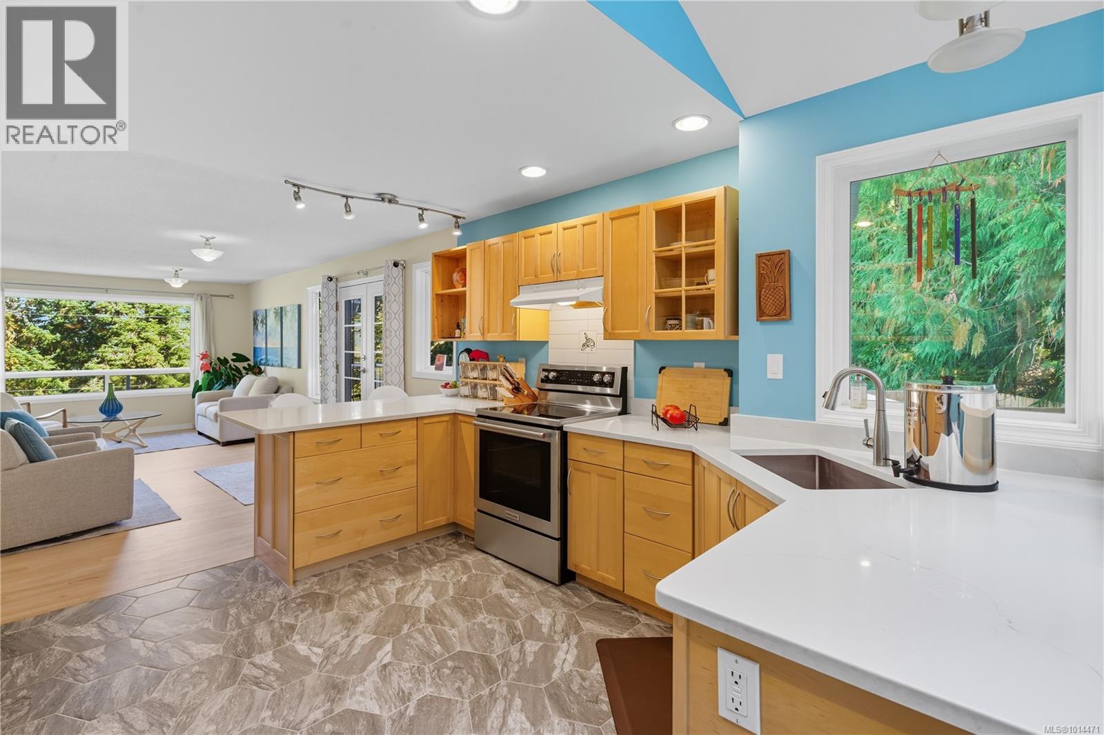 1265 Cloake Hill Rd, North Saanich