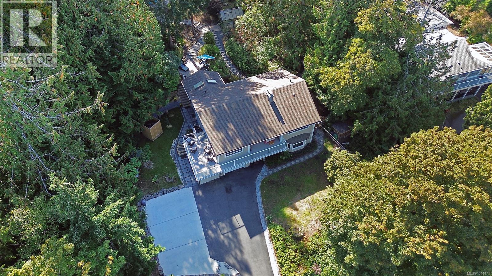 1265 Cloake Hill Rd, North Saanich