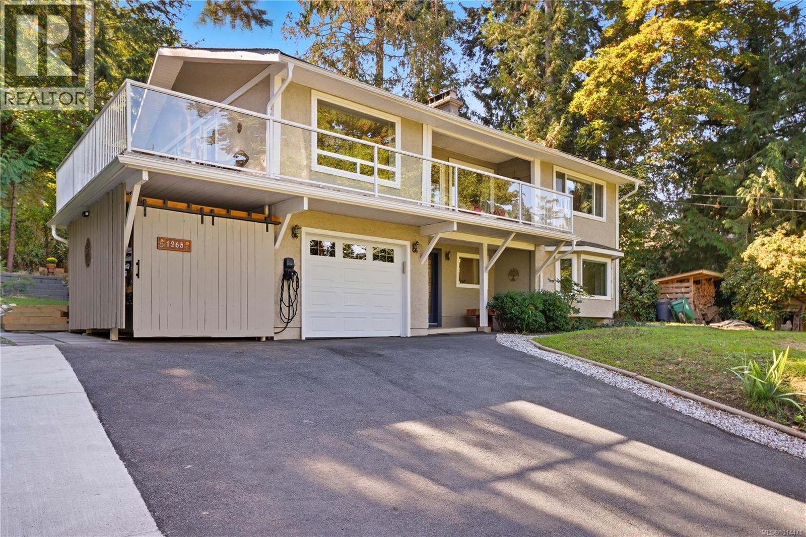 1265 Cloake Hill Rd, North Saanich