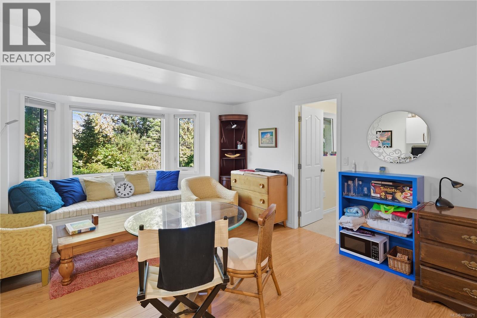 1265 Cloake Hill Rd, North Saanich
