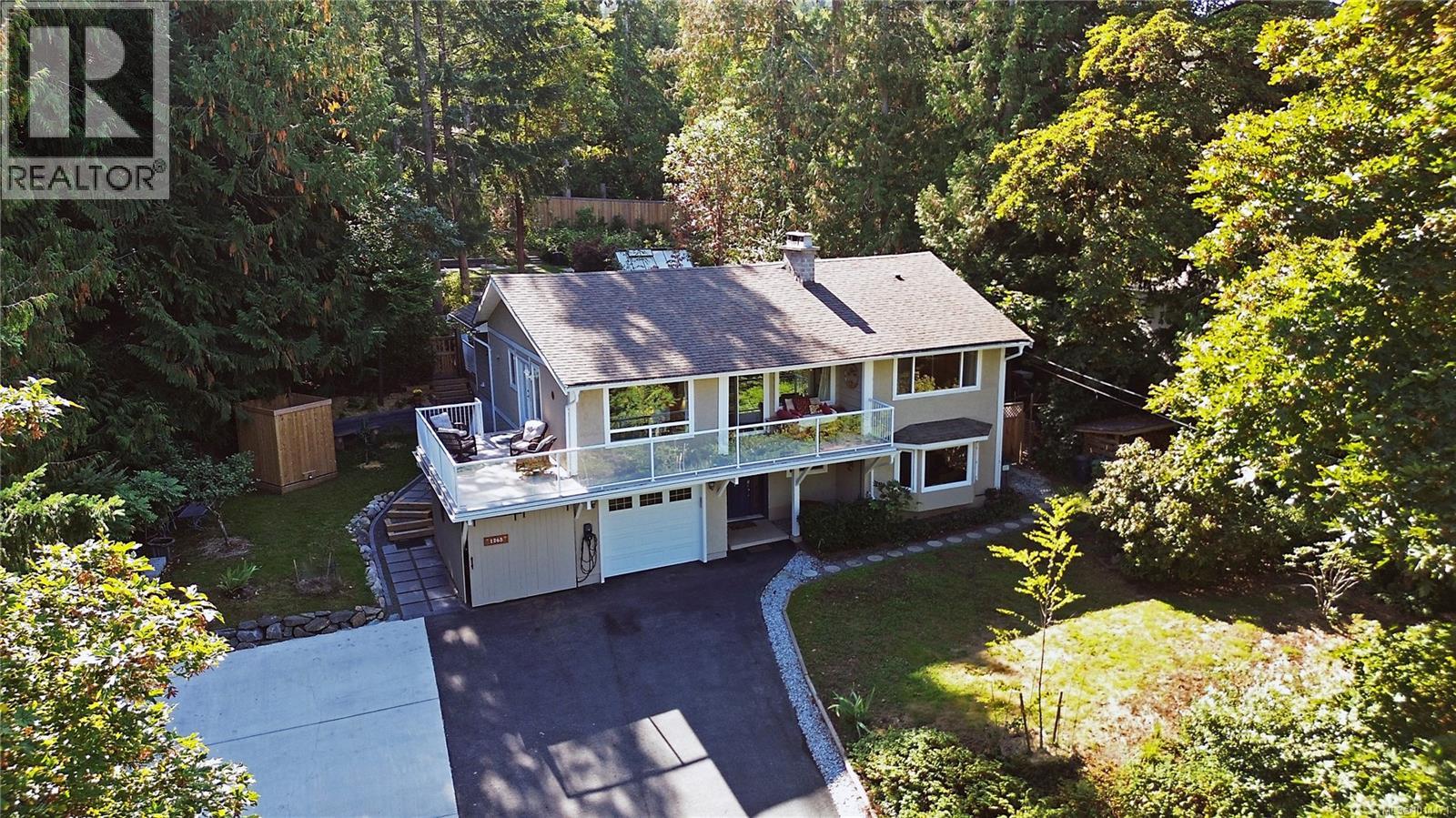 1265 Cloake Hill Rd, North Saanich