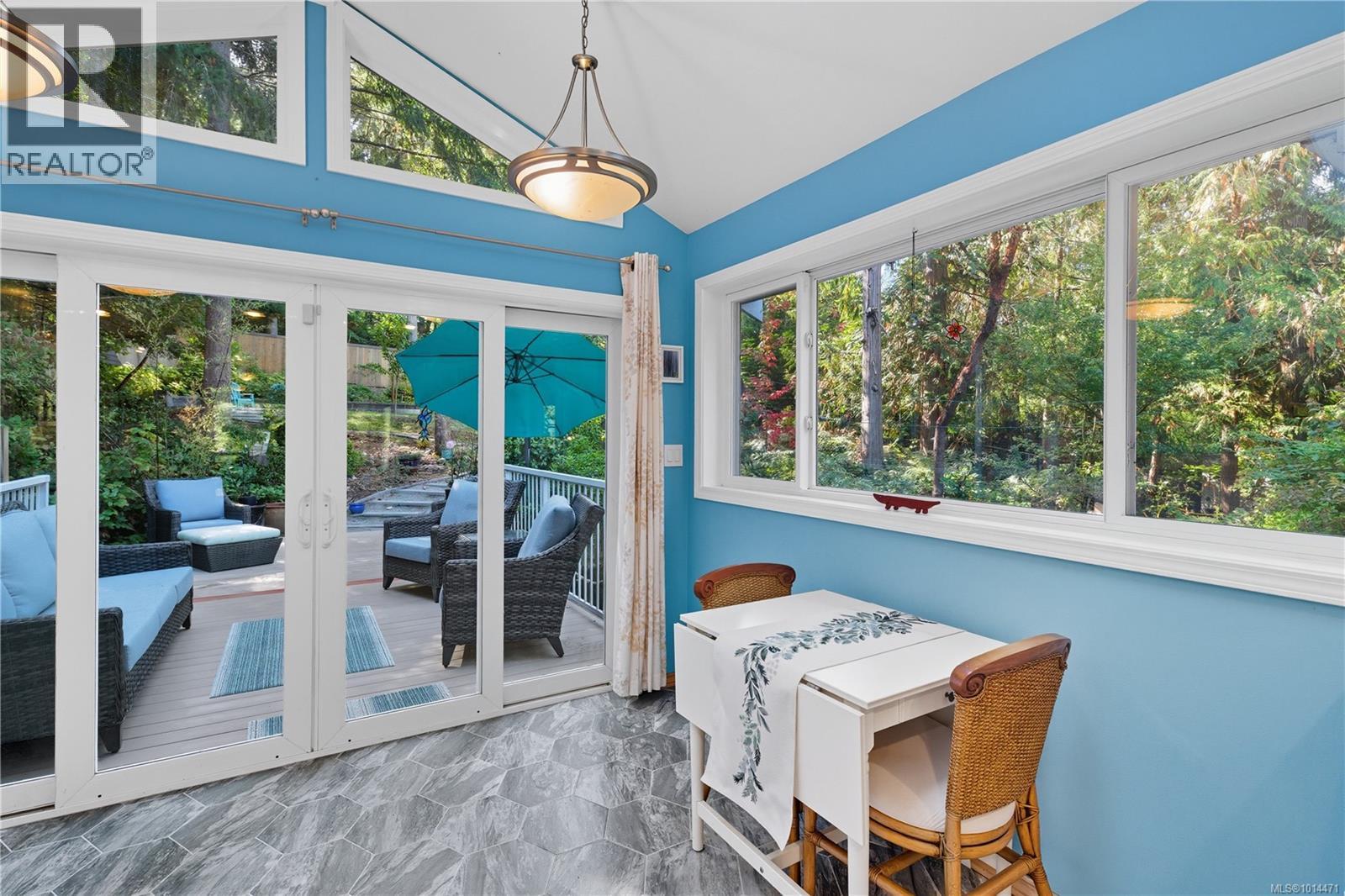 1265 Cloake Hill Rd, North Saanich