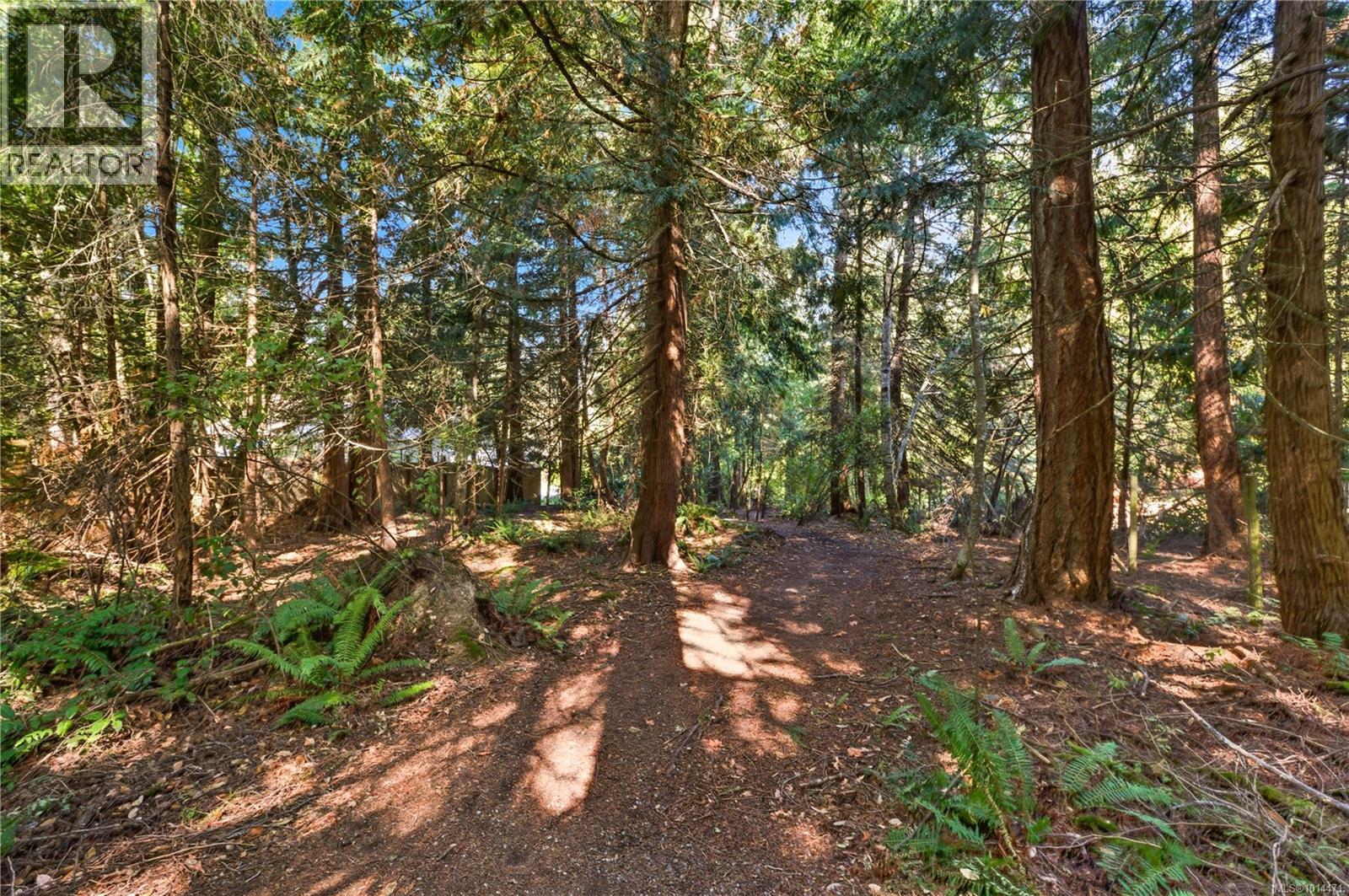 1265 Cloake Hill Rd, North Saanich