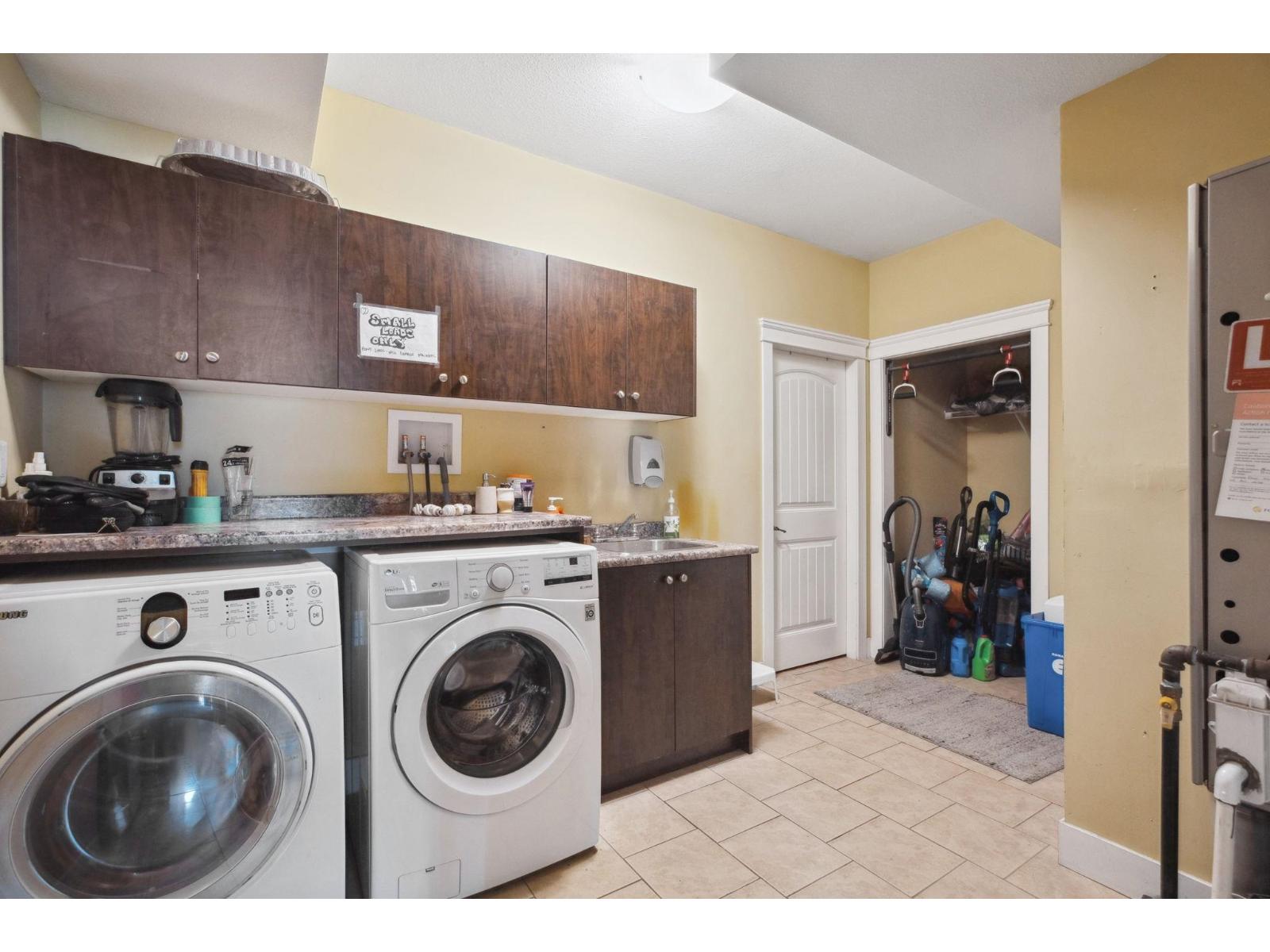 32577 MITCHELL AVENUE, Mission