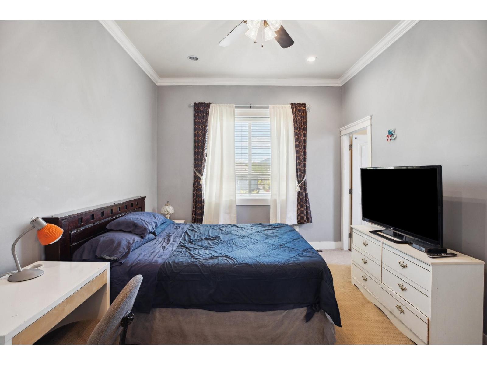32577 MITCHELL AVENUE, Mission