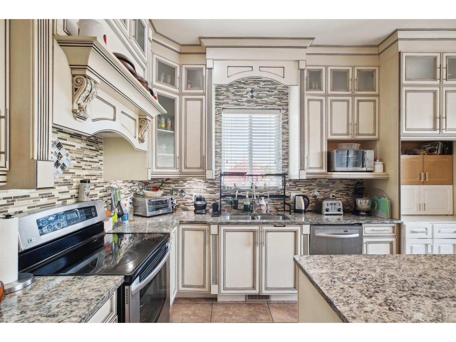 32577 MITCHELL AVENUE, Mission