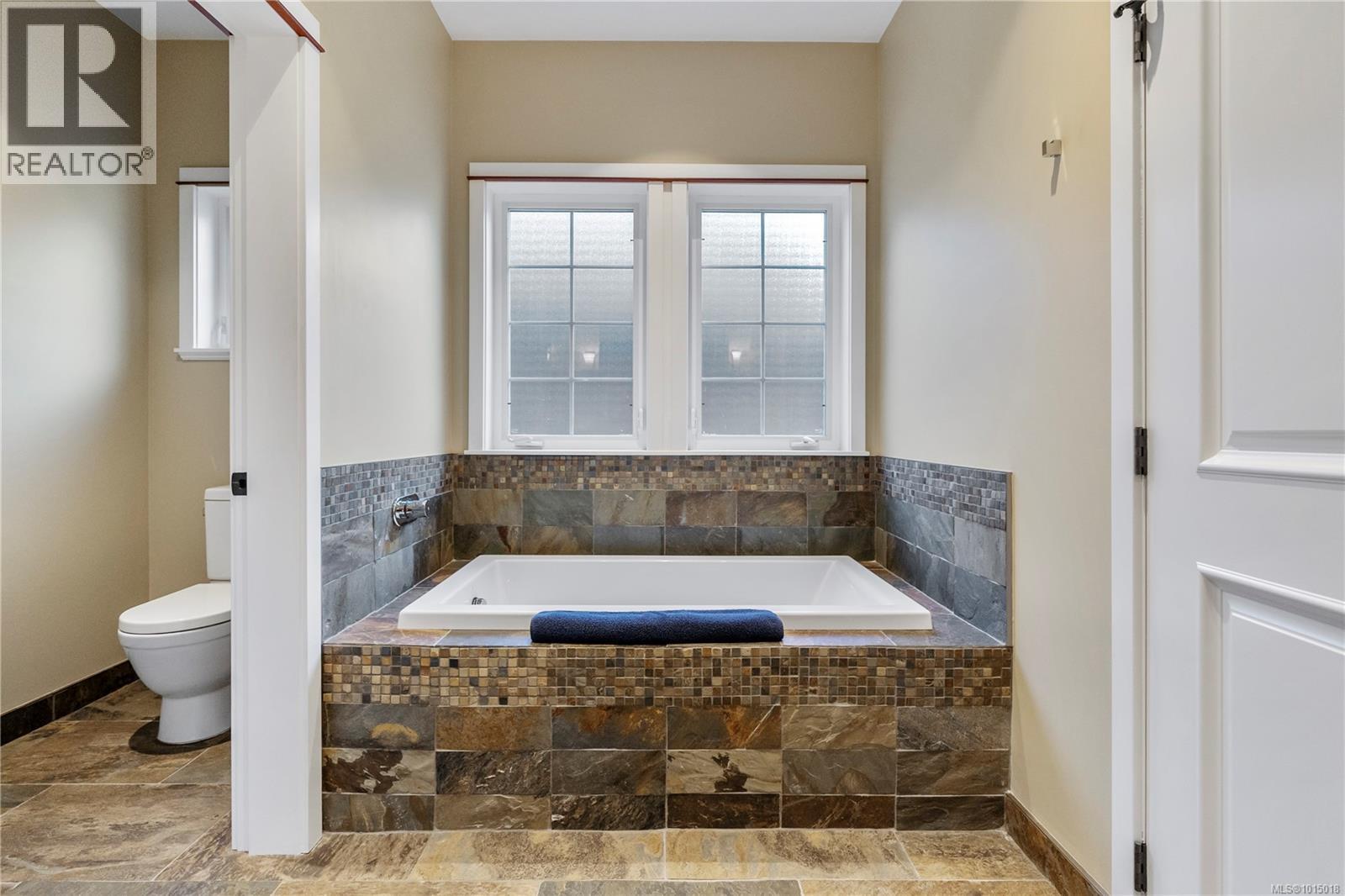 2212 Island Falls Pl, Langford
