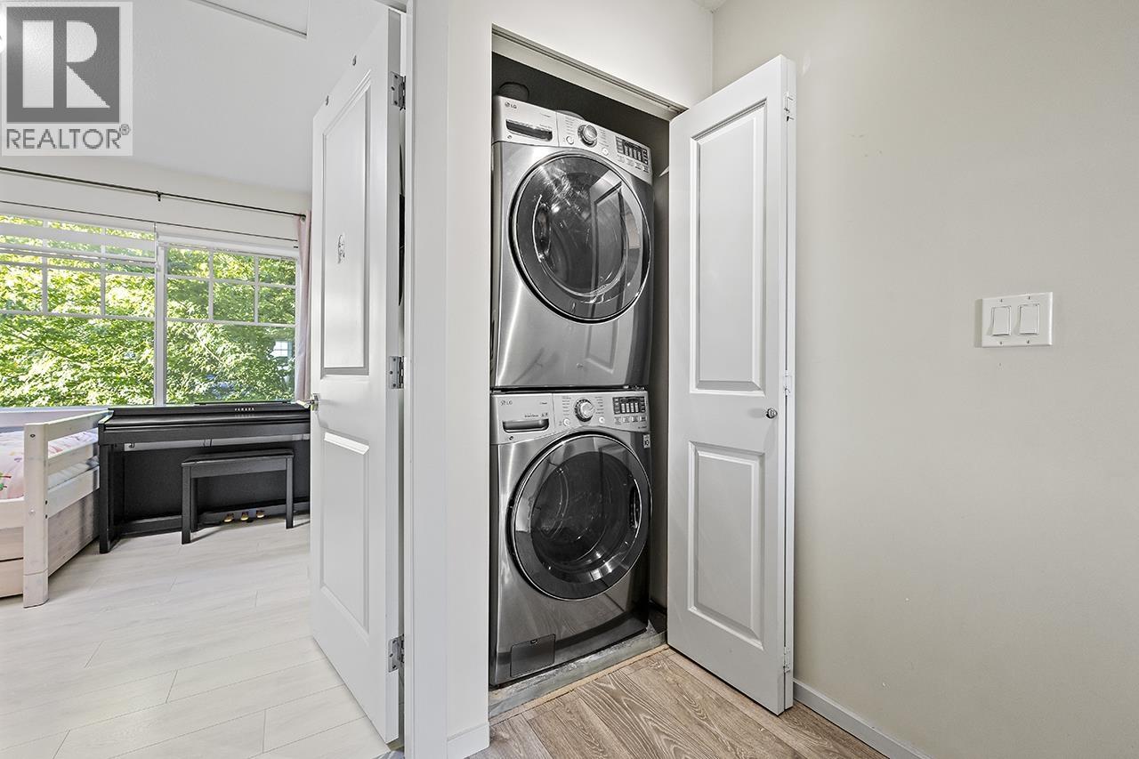 110 688 EDGAR AVENUE, Coquitlam