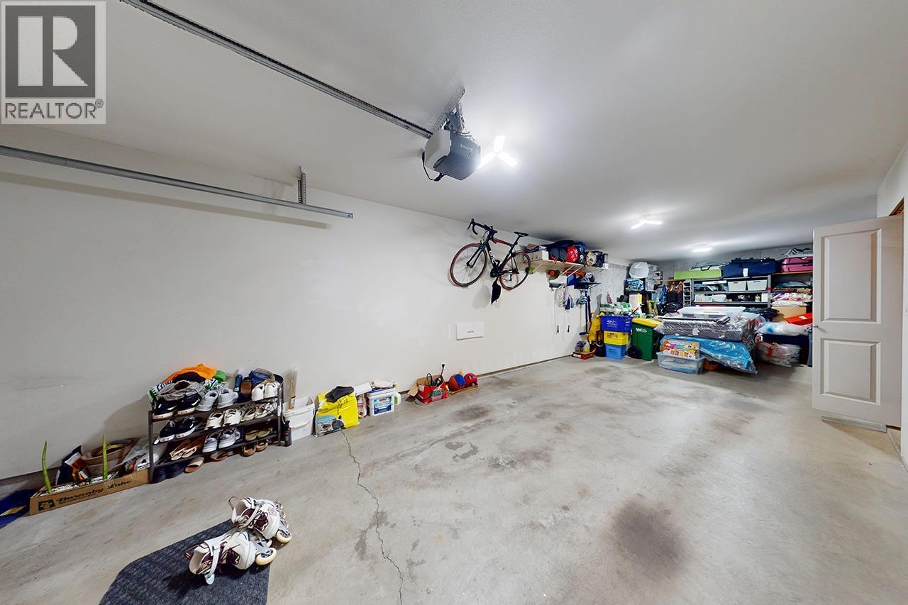 110 688 EDGAR AVENUE, Coquitlam