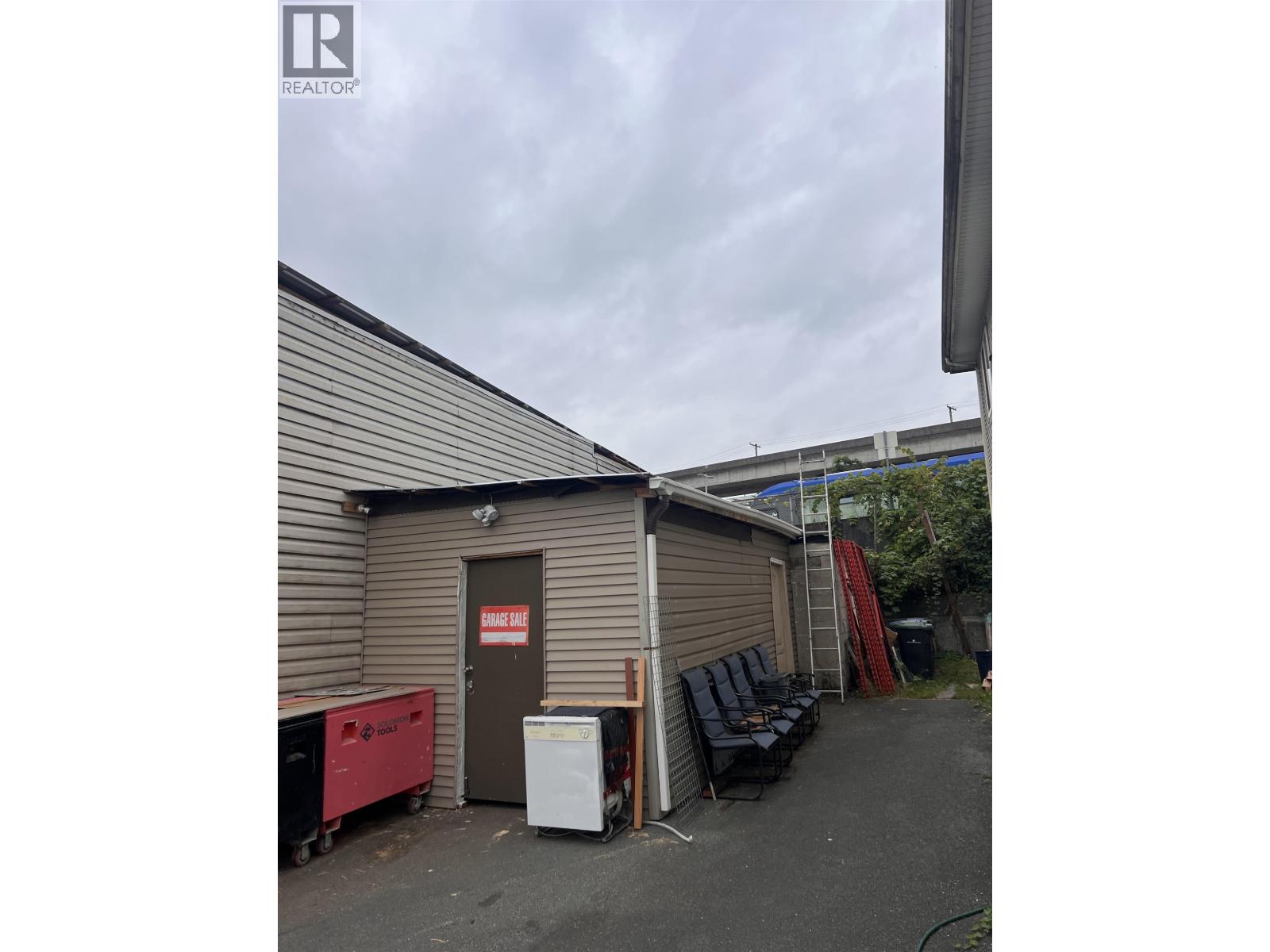 2141 MARINE WAY, New Westminster