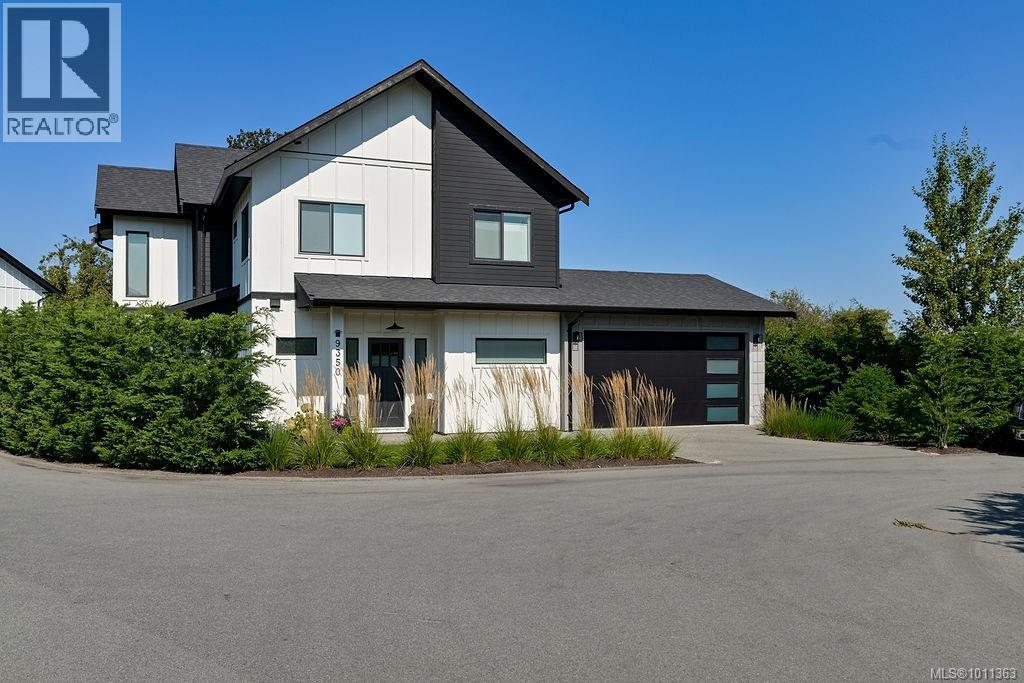 9350 East Saanich Rd, North Saanich