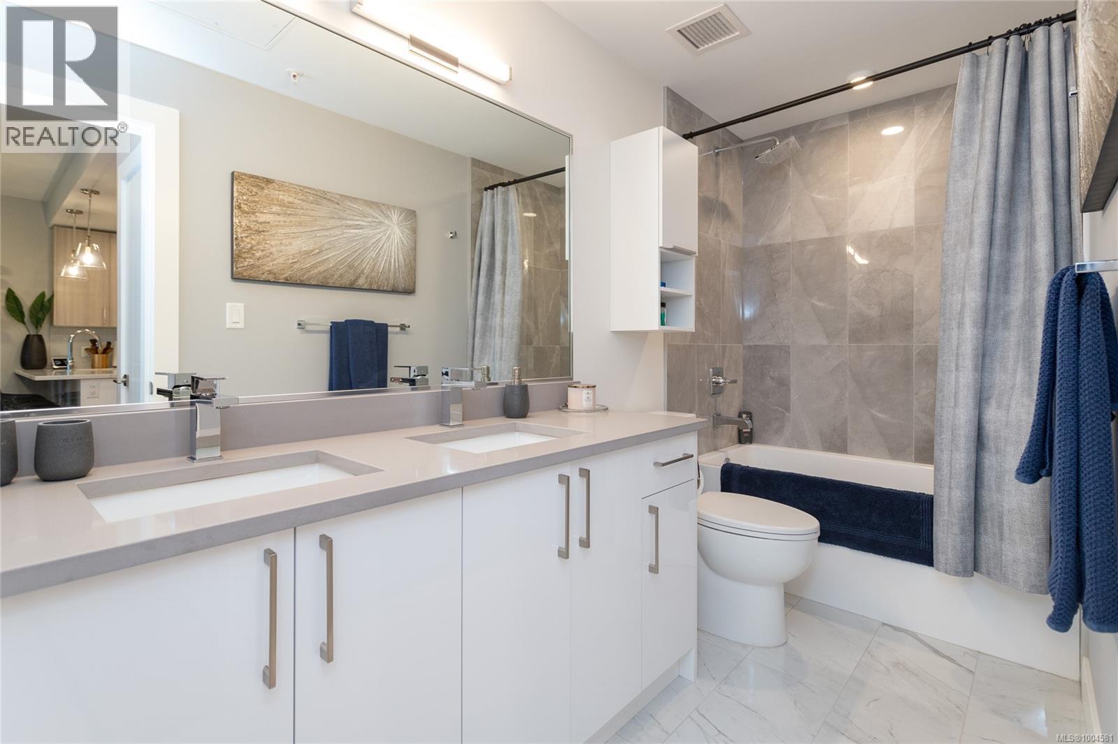 402 7098 Wallace Dr, Central Saanich