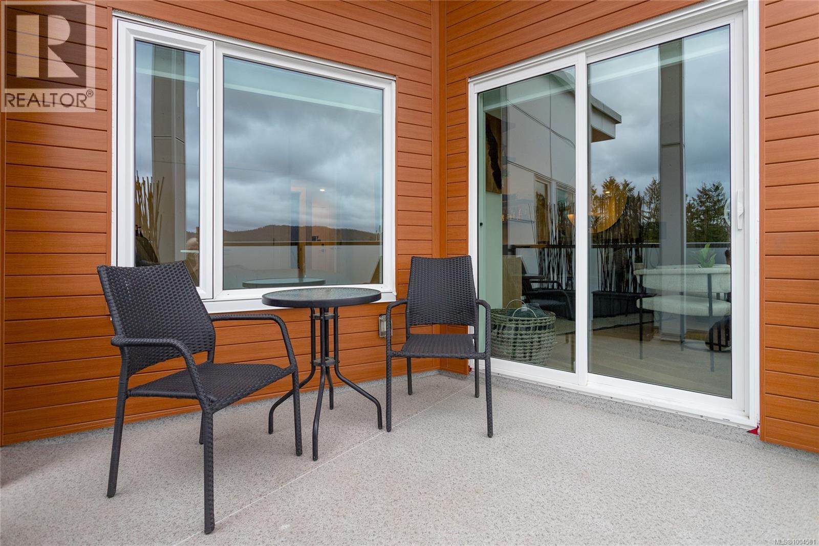 402 7098 Wallace Dr, Central Saanich