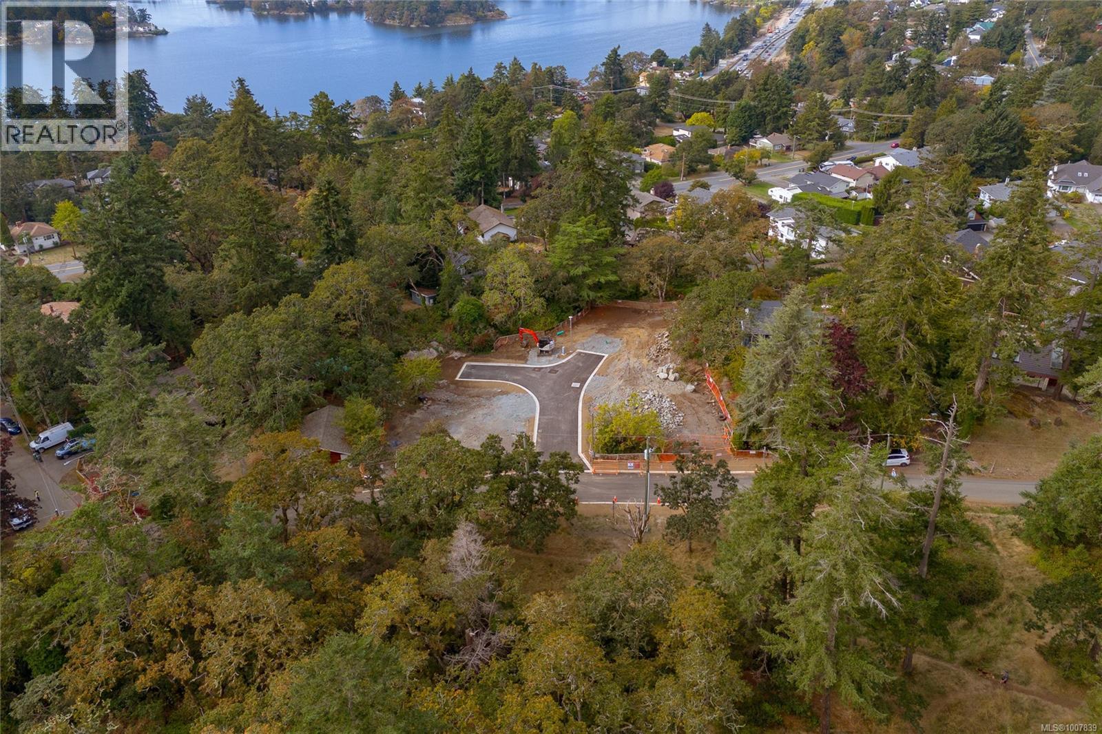  3802 Madaric Place, Saanich