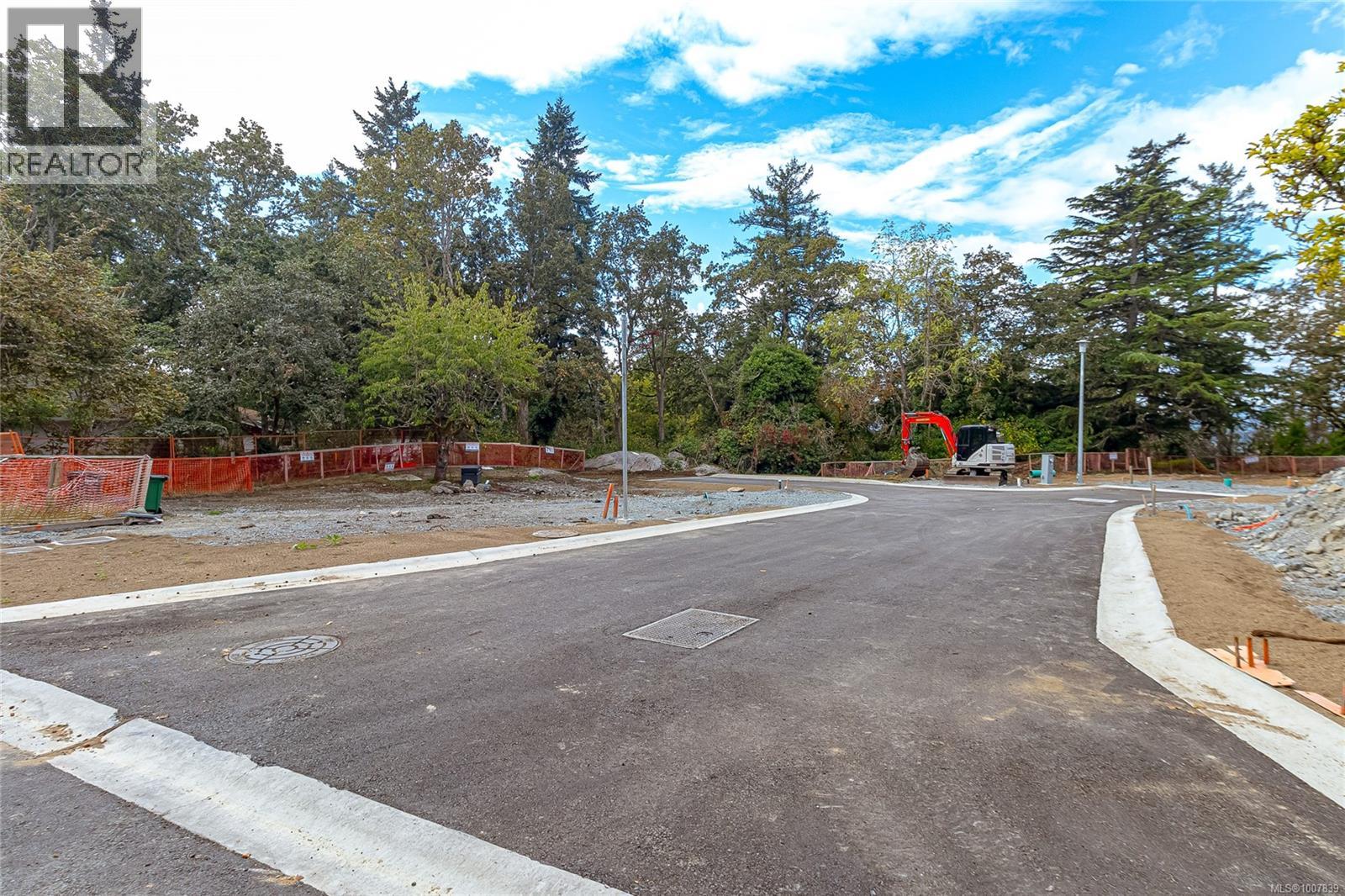  3802 Madaric Place, Saanich