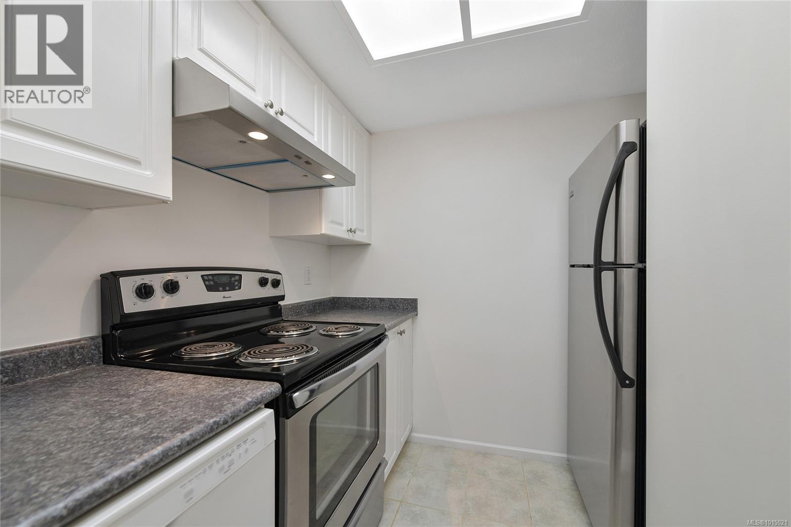 1208 930 Yates Street, Victoria