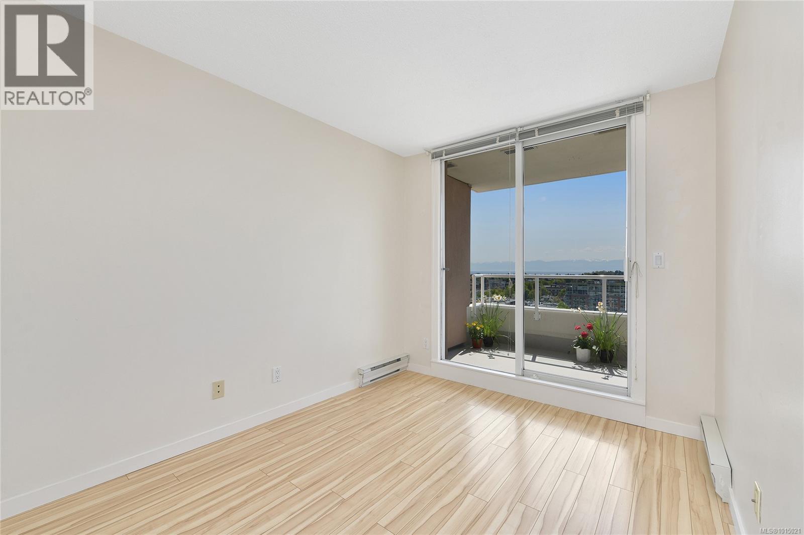 1208 930 Yates Street, Victoria