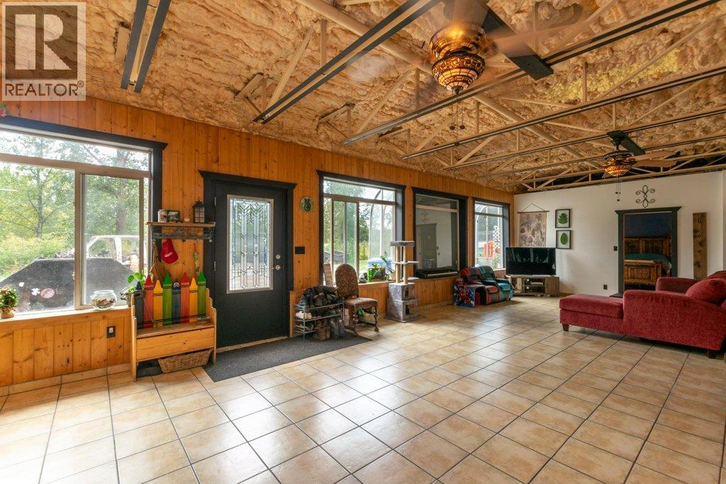 #46 2481 SQUILAX-ANGLEMONT ROAD - 9