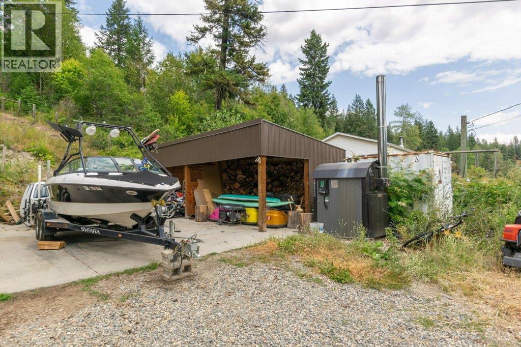 #46 2481 SQUILAX-ANGLEMONT ROAD - 42